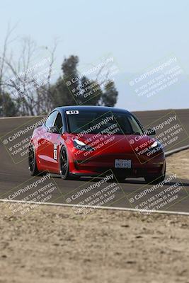 media/Nov-08-2025-Speed Ventures (Sat) [[1c7a6332f5]]/TC B/Session 2 (Turn 2)/